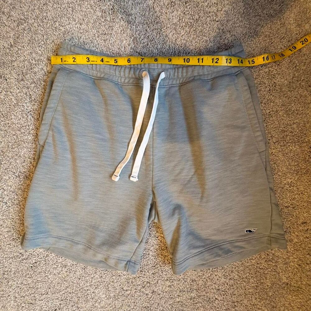 Vineyard-vines Men's Grey Shorts